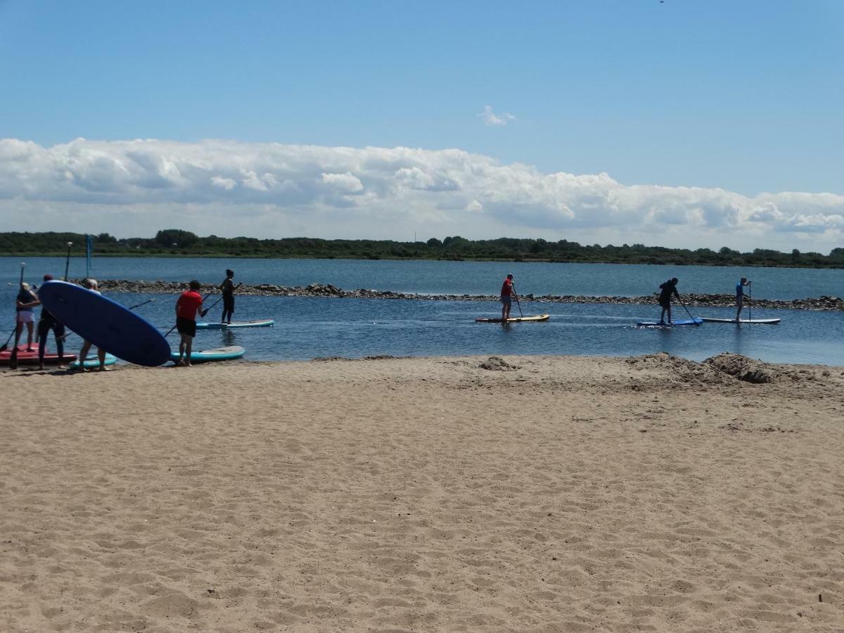 Beach Lodges Oostvoorne Kültér fotó
